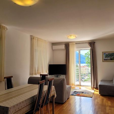 Apartments Kovacic Омиш Экстерьер фото