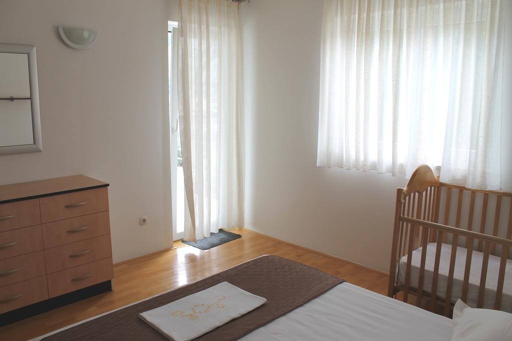 Apartments Kovacic Омиш Номер фото