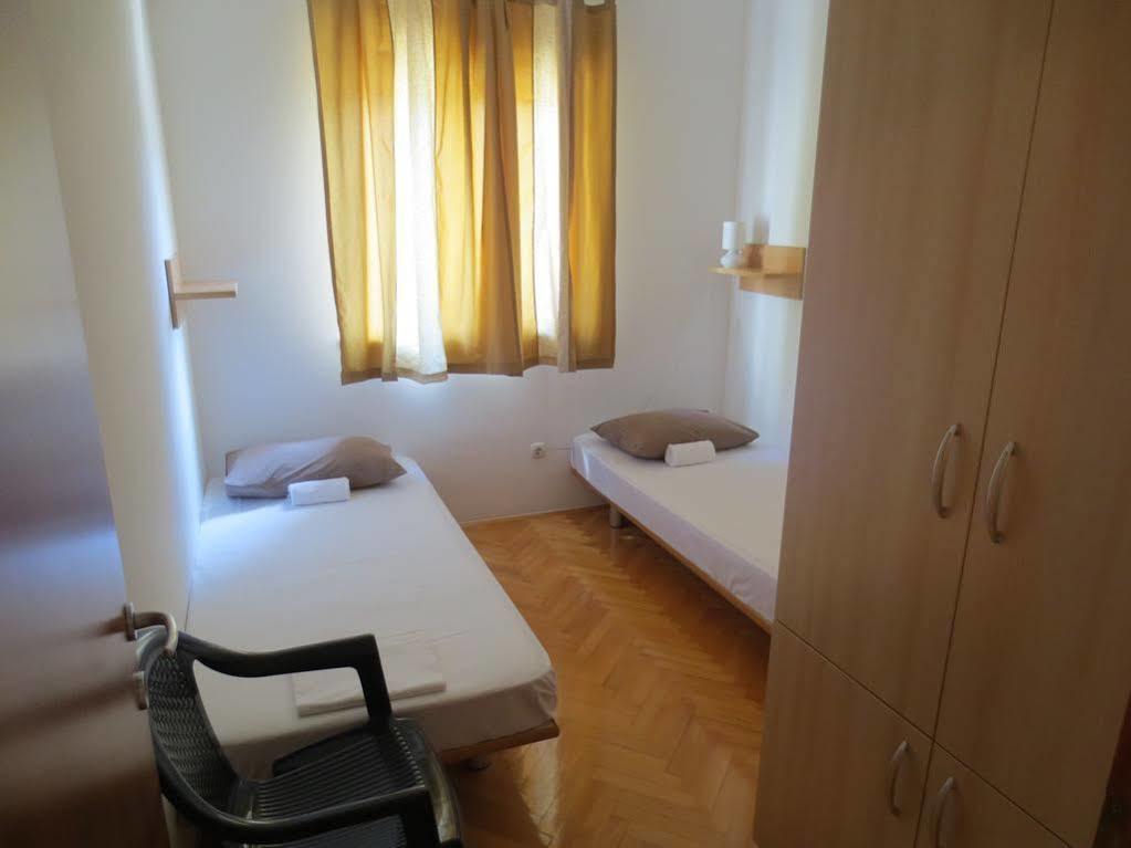 Apartments Kovacic Омиш Экстерьер фото